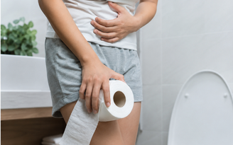 Đi đại tiện sau khi uống cà phê, ngay sau ăn: Chuyên gia nói gì?