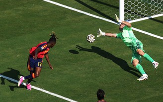 Chấm điểm Tây Ban Nha - Argentina: Người nhện Martinez cao chót vót vì giúp 'cựu vương' thoát cảnh thua đậm