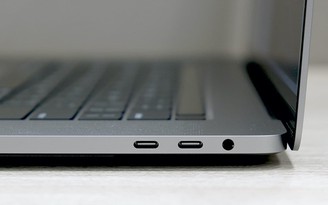 Laptop có nhiều cổng USB-C, vì sao chỉ một cổng nhận sạc?