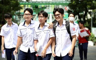 Thi 2 trong 1 và những ràng buộc khiến tuyển sinh ĐH kéo dài, mất chủ động?