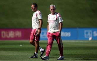 HLV Mourinho và Real Madrid khiến hai nhà báo đưa tin chuyển nhượng khẩu chiến dữ dội