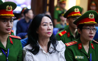 Tìm tổ chức đấu giá bộ kim cương gần 25 tỉ đồng của bà Trương Mỹ Lan