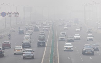 Ấn Độ sắp khai tử nhiều loại xe xăng tại Delhi 
