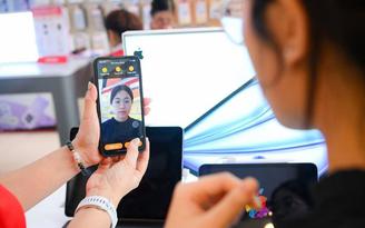 Vì sao đổi máy điện thoại phải xác thực sinh trắc học để tránh bị khóa SIM?