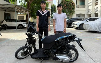 Khởi tố 2 bị can chuyên 'săn' ô tô không khóa cửa