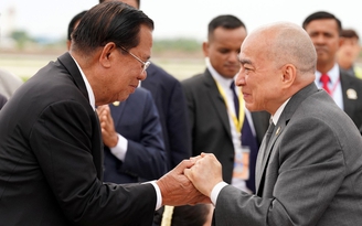 Quốc vương Campuchia trở về nước sau khi phẫu thuật ung thư ở Trung Quốc