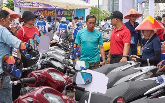 VinFast 'tặng' tiền cho khách hàng cũ mua xe máy điện mới
