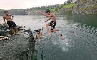 ‘Tử thần’ rình rập mỗi ngày ở mỏ đá Hóa An