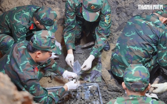 Thiếu tướng Trần Chí Tâm: 'Các hài cốt liệt sĩ nằm xếp lớp lên nhau'