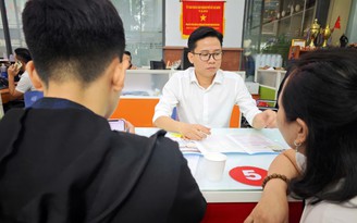 Đăng ký nguyện vọng: Chọn trường, ngành hay nghề ?