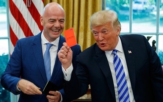 Nhóm nghị sĩ châu Âu đòi điều tra Chủ tịch FIFA về vụ ông Trump can thiệp