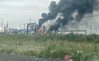 Chiến sự Ukraine ngày 1.596: Nga bị tập kích, ông Trump đáp ứng yêu cầu của Kyiv