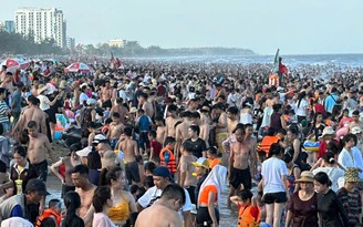 Sầm Sơn nhận giải thưởng bãi biển được yêu thích hàng đầu