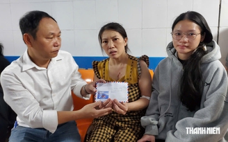 Trao 116 triệu đồng giúp đỡ nữ sinh cầu 'phép màu' cứu mẹ