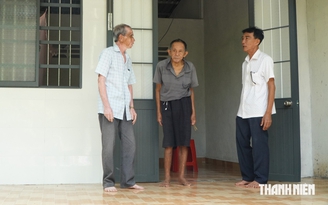 Trưởng thôn hành động: Thạo 3 ngôn ngữ, bền bỉ cống hiến