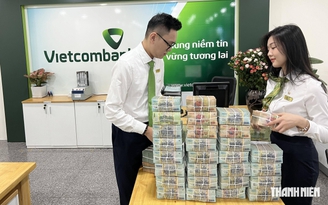 Các ngân hàng Vietcombank, Sacombank giảm lãi suất cho vay