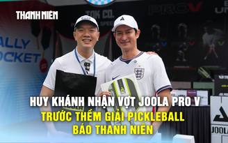 Huy Khánh nhận vợt Joola 'phong thủy', trước thềm giải pickleball Cùng con đi tiếp cuộc đời