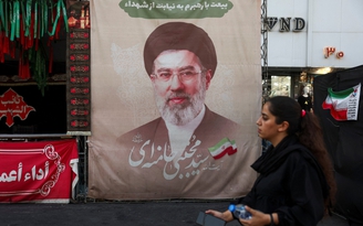 Lãnh tụ tối cao Iran Mojtaba Khamenei xuất hiện trong video mới