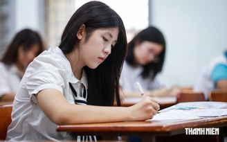 Kết quả thi tốt nghiệp THPT 2025-2026: Điểm môn ngữ văn 29/34 địa phương giảm, vì sao?