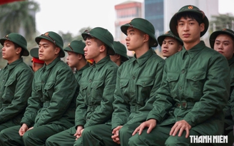 Bộ Quốc phòng giải đáp việc 'tạm hoãn gọi nhập ngũ do hoàn cảnh khó khăn'