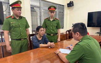 Bắt giữ nghi phạm đập tủ kính cướp tiệm vàng sau hơn 1 giờ gây án