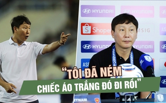 HLV Kim Sang-sik hài hước nói về chiếc áo trắng ‘nặng vía’ sau chiến thắng Indonesia