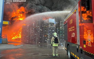 Chiến sự Ukraine ngày 1.649: Nhà máy lọc dầu trúng đòn, Nga tuyên bố đáp trả lớn