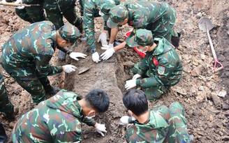 Quy tập 553 hài cốt liệt sĩ tại công viên Lê Thị Riêng