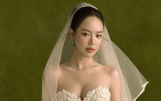 Hoa hậu Thanh Thủy diện váy cưới gây chú ý