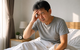 Đau đầu buổi sáng: Bác sĩ nêu nguyên nhân và các dấu hiệu không nên bỏ qua