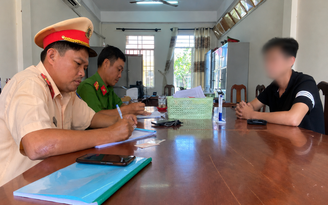 Thanh niên chạy xe máy vào cao tốc Cà Mau - Cần Thơ đi thăm bạn