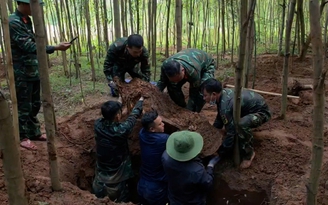 Phát hiện thêm 4 hài cốt liệt sĩ ở xã Dân Hóa cùng nhiều di vật