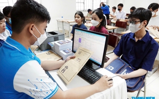 Sinh viên được nhận học bổng đầu khóa, làm sao để duy trì?