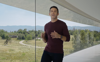 Tương lai Apple nhìn từ màn ra mắt iPhone Duo của tân CEO John Ternus