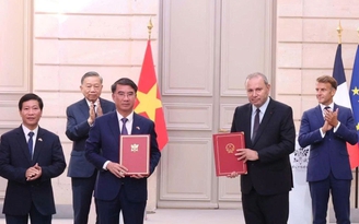 Hà Nội và Cơ quan phát triển Pháp ký hợp tác thành lập Trường Công nghệ đường sắt