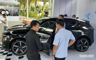Lần đầu mua ô tô: Các thủ tục để xe lăn bánh người mua cần biết