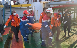 Indonesia chạy đua cứu 129 người mất tích sau vụ lật phà