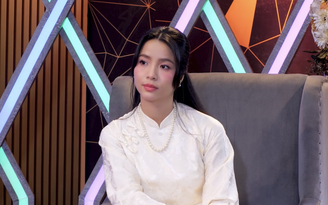 Nữ diễn viên 11 năm đi tìm hào quang, hé lộ góc khuất trong showbiz