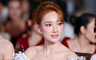 Nhã Phương lên tiếng giữa ồn ào Nhã Phương lên tiếng giữa ồn ào