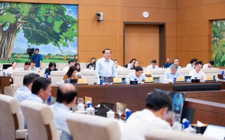 Đề xuất miễn thuế cho doanh nghiệp cung cấp suất ăn vào trường học, bệnh viện
