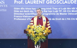 Trường ĐH Luật TP.HCM phong tặng danh hiệu Giáo sư danh dự cho người Pháp Trường ĐH Luật TP.HCM phong tặng danh hiệu Giáo sư danh dự cho người Pháp