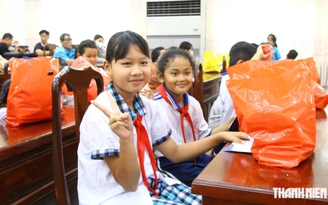 Trao 10.000 phần quà trung thu đến thiếu nhi vùng biên giới, khó khăn ở Đồng Nai