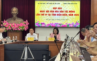 3.000 người tham gia Carnaval đường phố và đồng diễn Khèn Mông ở Điện Biên 3.000 người tham gia Carnaval đường phố và đồng diễn Khèn Mông ở Điện Biên