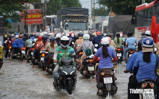 Con đường ở Đồng Nai ngập nặng, người dân sống 40 năm chưa từng thấy