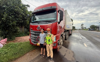 Tài xế dương tính ma túy, chạy quá tốc độ trên quốc lộ 26