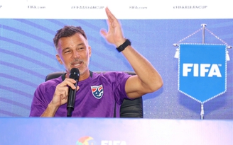 HLV Thái Lan lại khen ông Kim, nói điều bất ngờ về trận tái đấu Việt Nam tại FIFA ASEAN Cup
