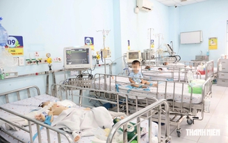 Bệnh tay chân miệng tăng mạnh, dấu hiệu cần đưa trẻ đến bệnh viện ngay