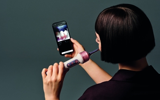 Bàn chải điện đầu tiên trên thế giới trang bị camera AI