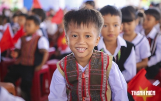 Những ngôi trường nội trú mới ở biên giới: Vượt khó ra sao, vận hành thế nào?