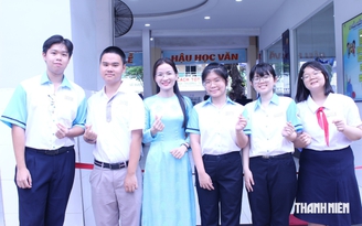 Ngày trở về 'nhà' xúc động của học sinh Phổ thông Năng khiếu, chuyên Lê Hồng Phong